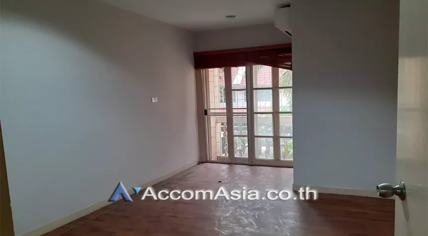 6  3 br Townhouse for rent and sale in Sukhumvit ,Bangkok BTS Nana AA25336