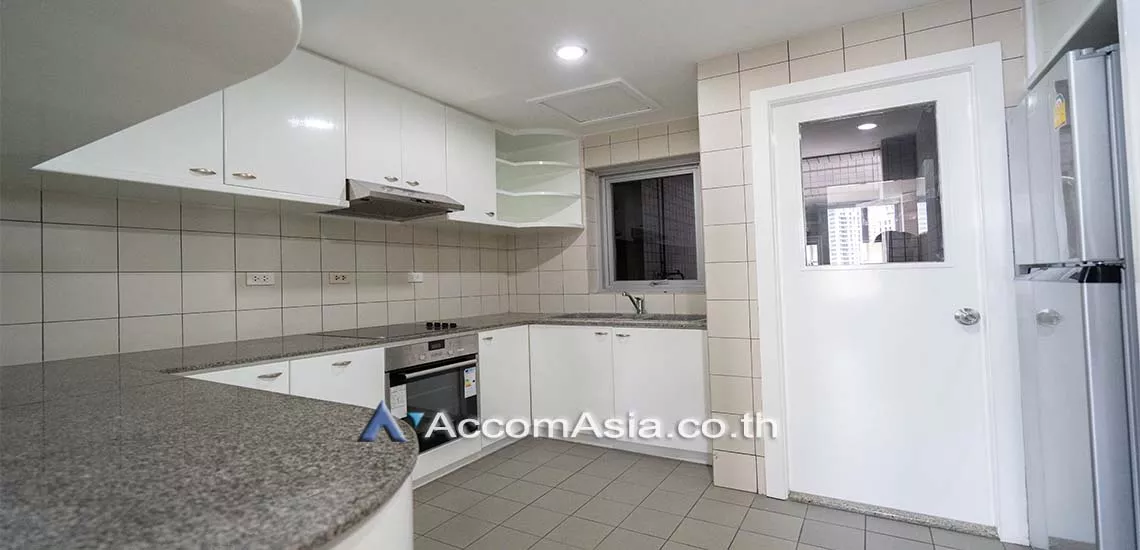 Pet friendly |  3 Bedrooms  Condominium For Rent & Sale in Ploenchit, Bangkok  near BTS Ploenchit (AA25348)