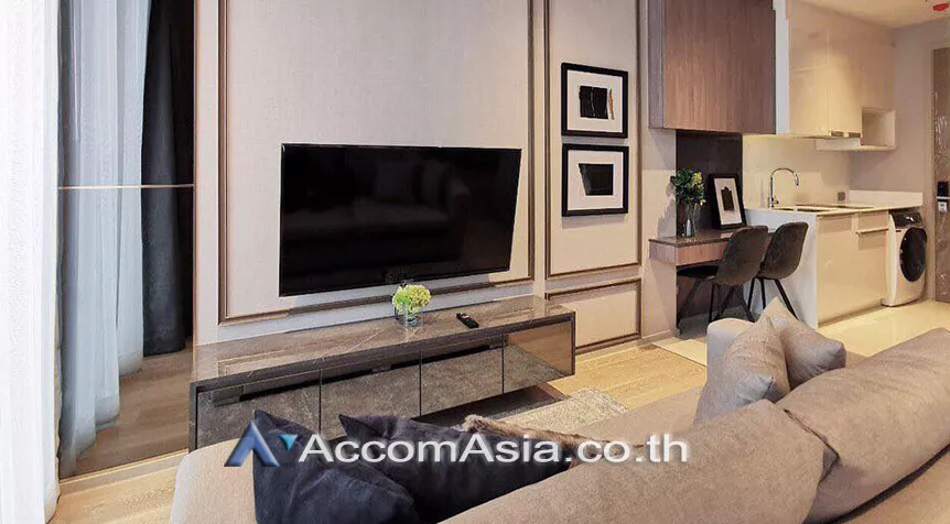  1 Bedroom  Condominium For Rent in Silom, Bangkok  near BTS Chong Nonsi (AA25378)
