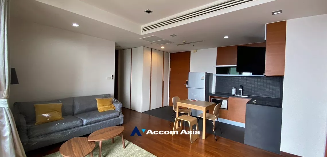 Pet friendly |  2 Bedrooms  Condominium For Rent & Sale in Sukhumvit, Bangkok  near BTS Thong Lo (AA25384)
