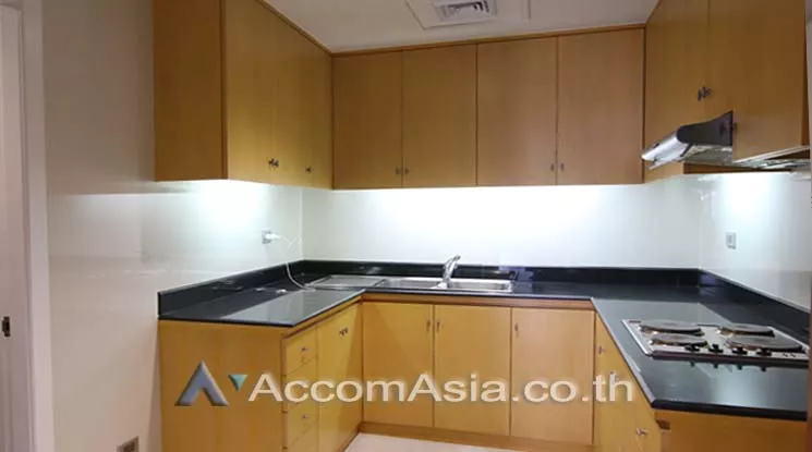 Pet friendly |  3 Bedrooms  Condominium For Rent & Sale in Ploenchit, Bangkok  near BTS Ploenchit (2019004)