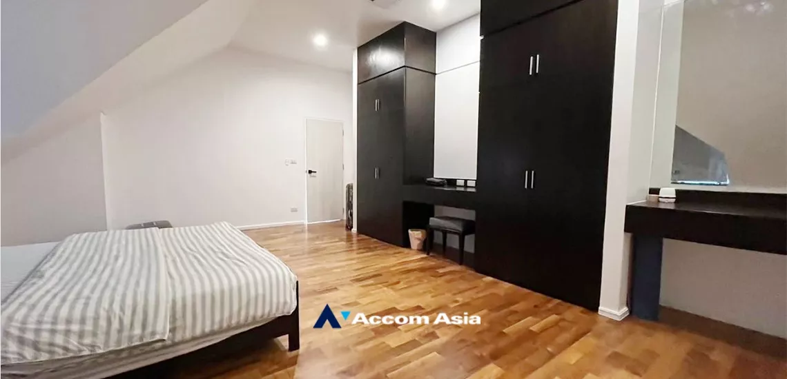 14  4 br Apartment For Rent in Sukhumvit ,Bangkok BTS Thong Lo at Modern spacious residence AA25394