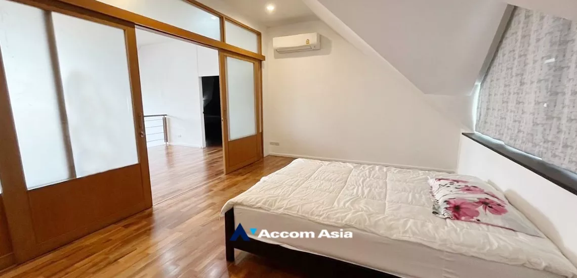 10  4 br Apartment For Rent in Sukhumvit ,Bangkok BTS Thong Lo at Modern spacious residence AA25394