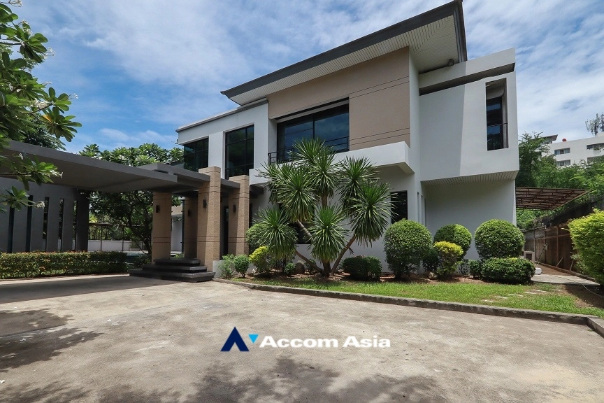  1  4 br House For Rent in Ratchadaphisek ,Bangkok  AA25395