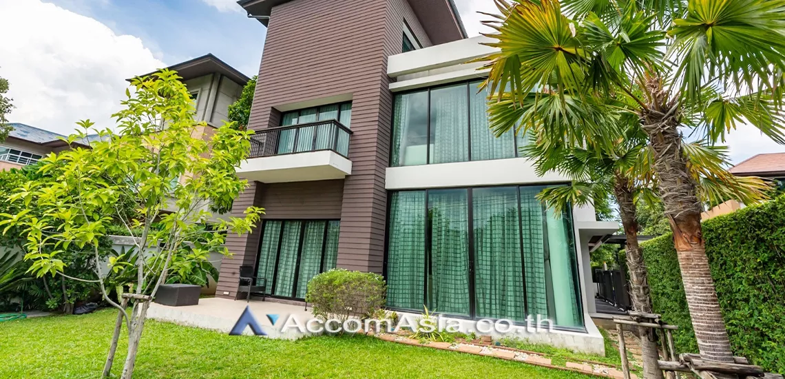  3 Bedrooms  House For Rent in Ratchadapisek, Bangkok  (AA25399)