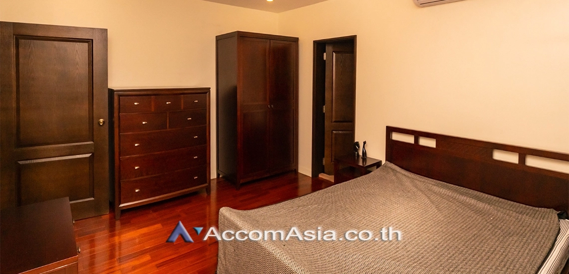18  3 br House for rent and sale in Ramkhamhaeng ,Bangkok MRT Si Kritha at Baan Issara Rama 9 AA25399