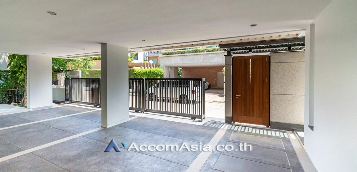 23  3 br House for rent and sale in Ramkhamhaeng ,Bangkok MRT Si Kritha at Baan Issara Rama 9 AA25399