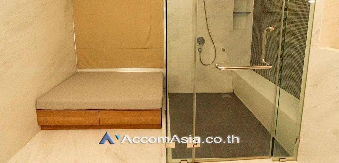 19  3 br House for rent and sale in Ramkhamhaeng ,Bangkok MRT Si Kritha at Baan Issara Rama 9 AA25399