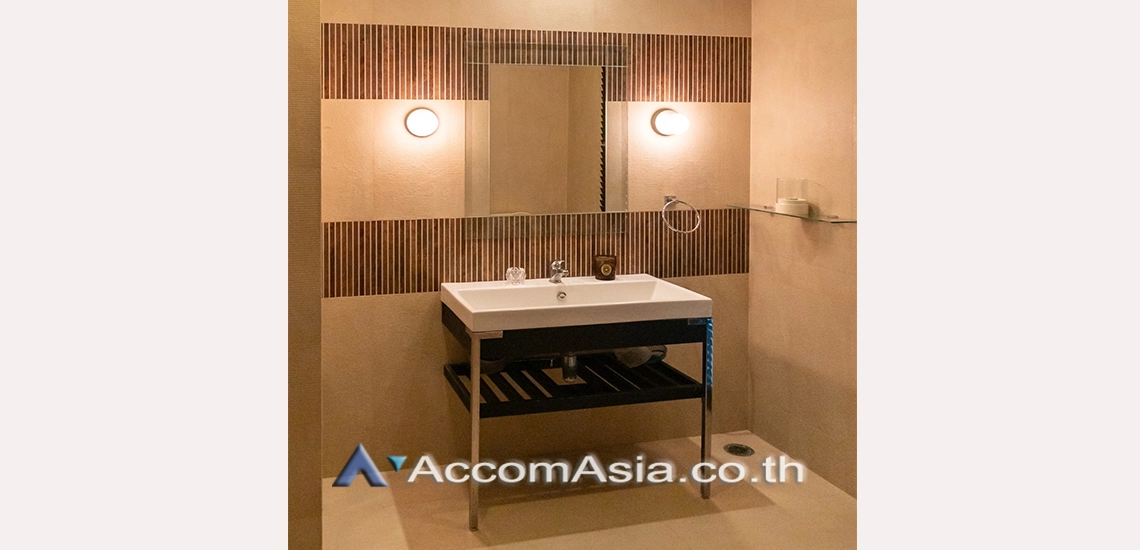 22  3 br House for rent and sale in Ramkhamhaeng ,Bangkok MRT Si Kritha at Baan Issara Rama 9 AA25399