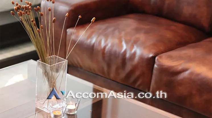  1 Bedroom  Condominium For Rent & Sale in Sukhumvit, Bangkok  near BTS Ekkamai (AA25408)