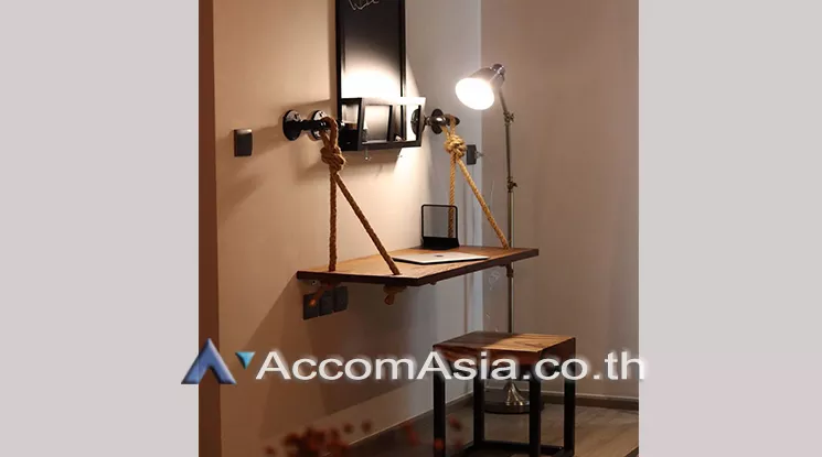 unit 1 Bedroom  Condominium For Rent & Sale in Sukhumvit, Bangkok  near BTS Ekkamai (AA25408)