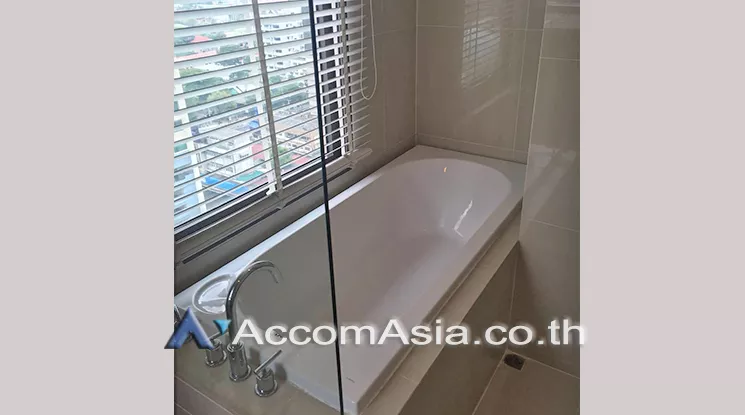 7  2 br Condominium For Rent in Phaholyothin ,Bangkok MRT Phetchaburi - ARL Makkasan at Villa Asoke AA25410