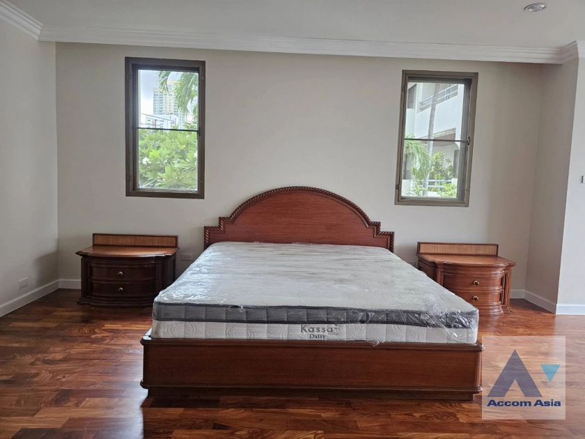 13  3 br Apartment for rent and sale in Sukhumvit ,Bangkok BTS Asok - MRT Sukhumvit at Family-Friendly 360 SQ.M. Residence Near Terminal 21 AA25419