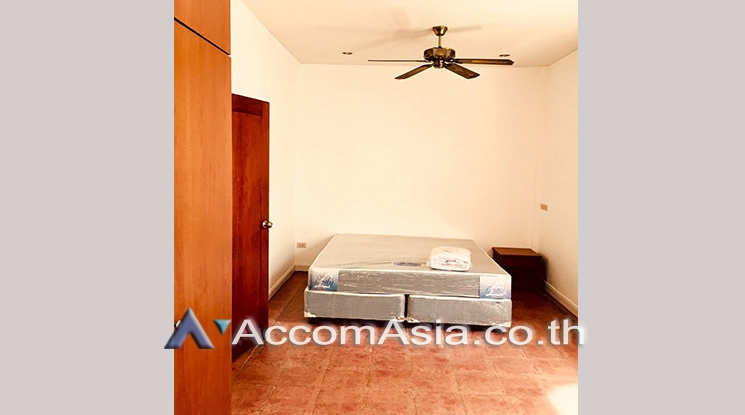 12  3 br House for rent and sale in Sukhumvit ,Bangkok BTS Thong Lo AA25432