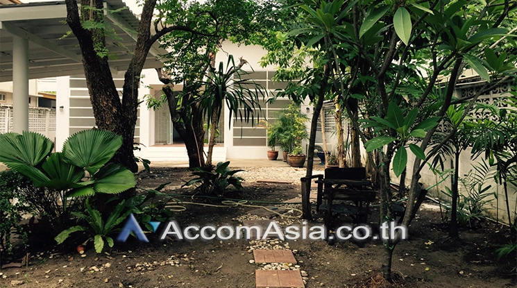 5  3 br House for rent and sale in Sukhumvit ,Bangkok BTS Thong Lo AA25432