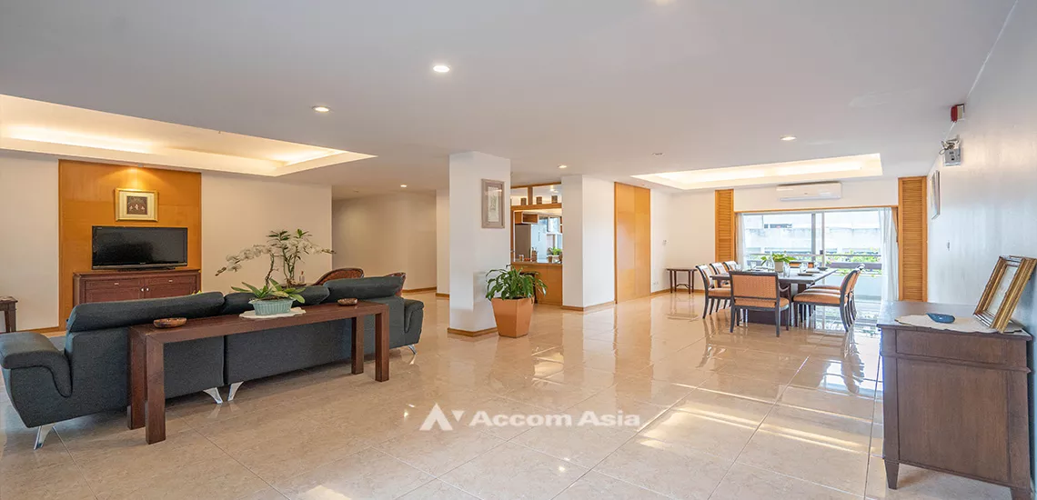  2  3 br Apartment For Rent in Sathorn ,Bangkok MRT Lumphini at Living with natural AA25446