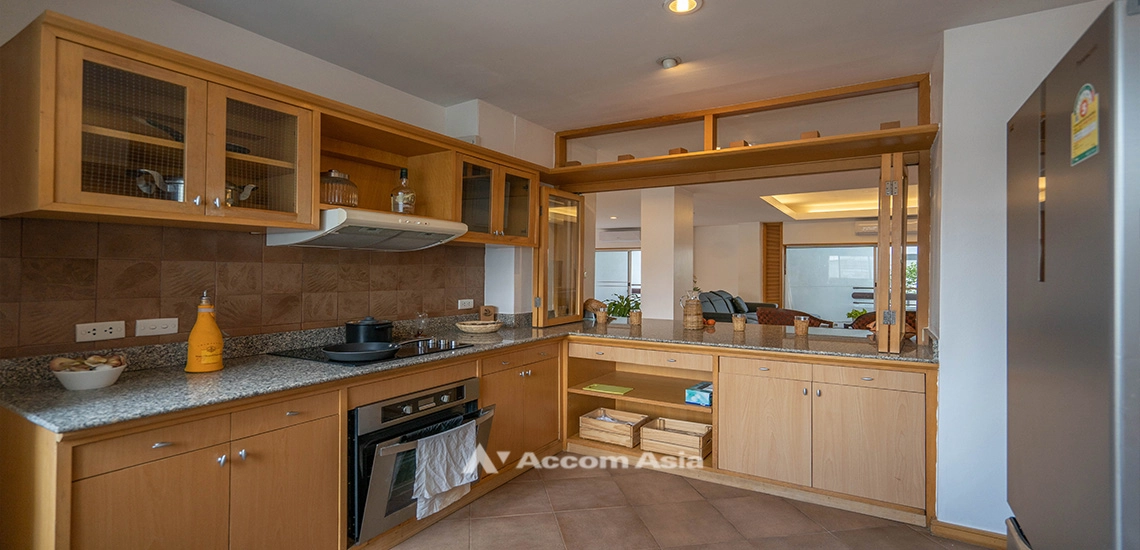 unitPet friendly |  3 Bedrooms  Apartment For Rent in Sathorn, Bangkok  near MRT Lumphini (AA25446)