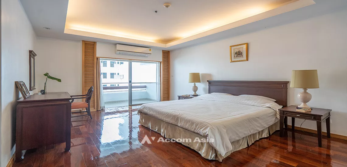 8  3 br Apartment For Rent in Sathorn ,Bangkok MRT Lumphini at Living with natural AA25446