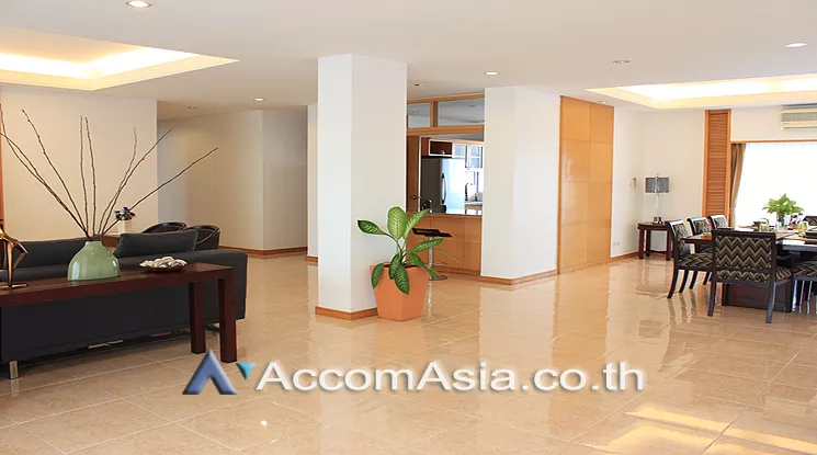 Pet friendly |  3 Bedrooms  Apartment For Rent in Sathorn, Bangkok  near MRT Lumphini (AA25447)