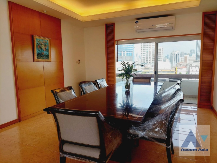  1  3 br Apartment For Rent in Sathorn ,Bangkok MRT Lumphini at Cozy and Convenient Apartment Near Garden Intl AA25447