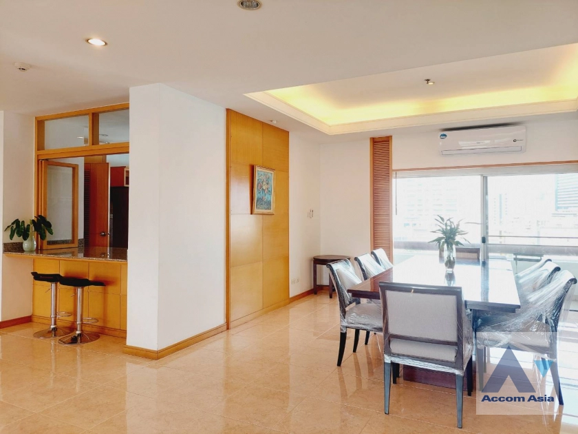  1  3 br Apartment For Rent in Sathorn ,Bangkok MRT Lumphini at Cozy and Convenient Apartment Near Garden Intl AA25447