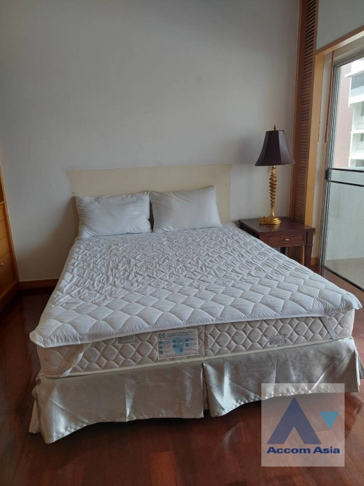 9  3 br Apartment For Rent in Sathorn ,Bangkok MRT Lumphini at Cozy and Convenient Apartment Near Garden Intl AA25447