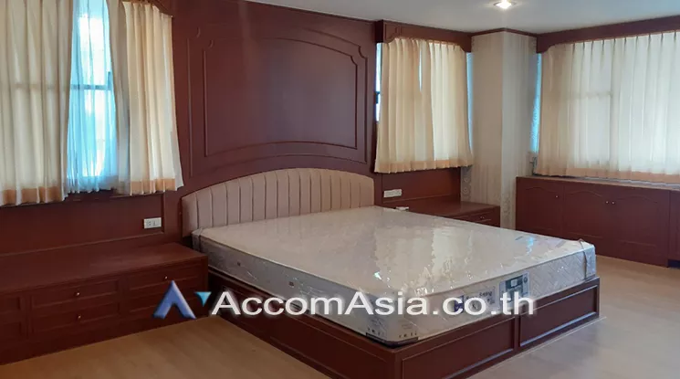 unit 3 Bedrooms  Condominium For Rent in Sukhumvit, Bangkok  near BTS Thong Lo (AA25464)