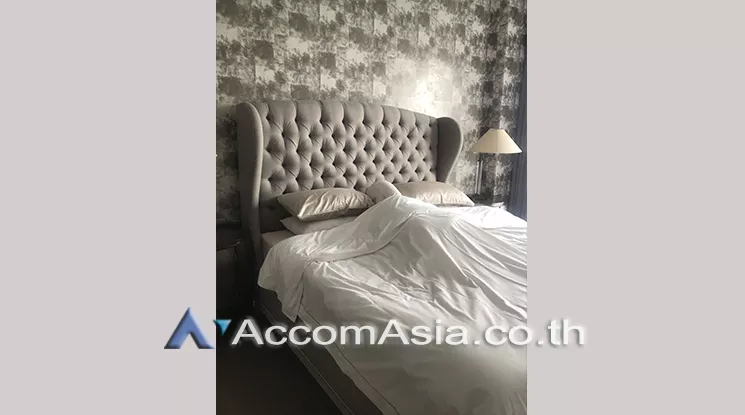 unit 2 Bedrooms  Condominium For Rent in Ploenchit, Bangkok  near BTS Ratchadamri (AA25468)