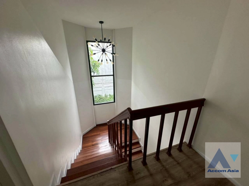 9  4 br House for rent and sale in Sukhumvit ,Bangkok BTS Punnawithi AA25469