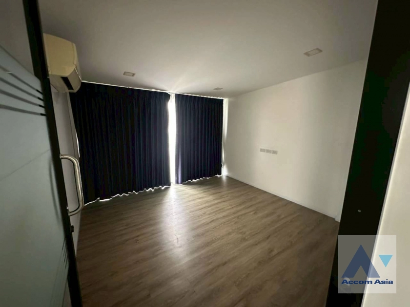 10  4 br House for rent and sale in Sukhumvit ,Bangkok BTS Punnawithi AA25469