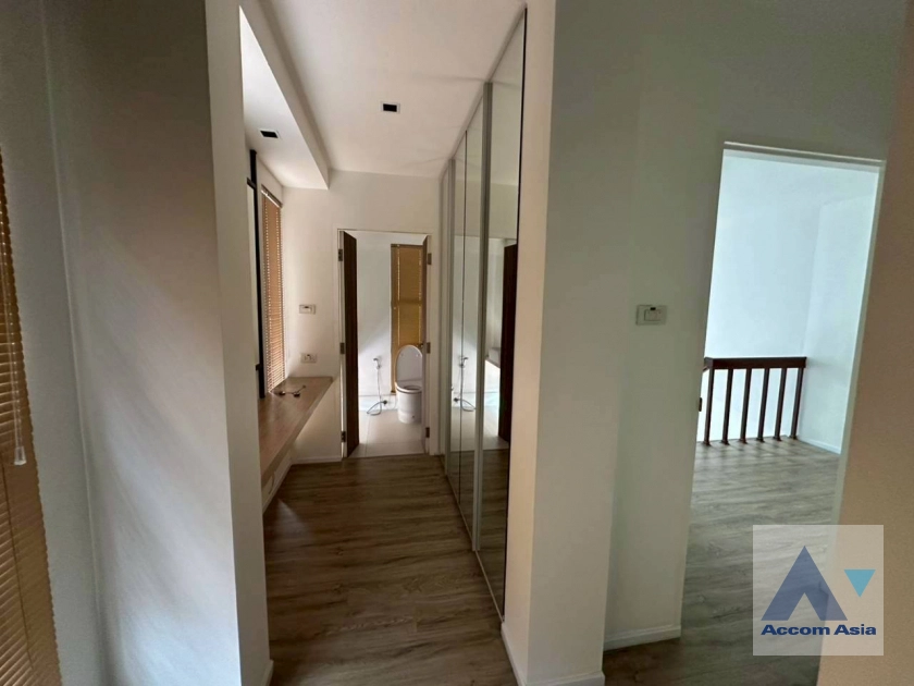 16  4 br House for rent and sale in Sukhumvit ,Bangkok BTS Punnawithi AA25469