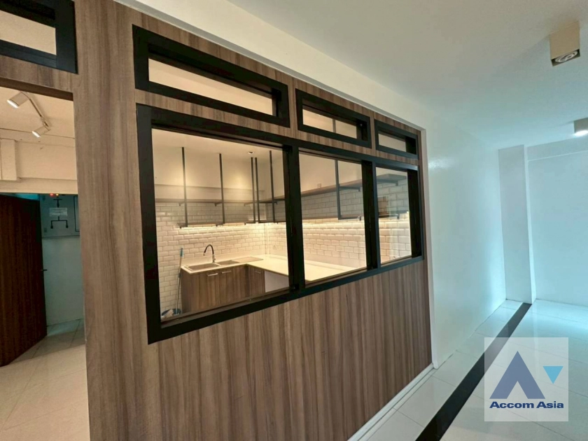 8  4 br House for rent and sale in Sukhumvit ,Bangkok BTS Punnawithi AA25469