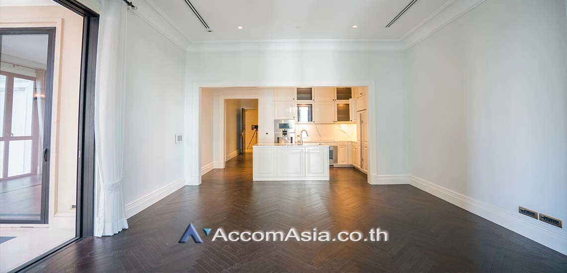 Big Balcony, Duplex Condo |  3 Bedrooms  Condominium For Rent & Sale in Ploenchit, Bangkok  near BTS Ploenchit (AA25479)