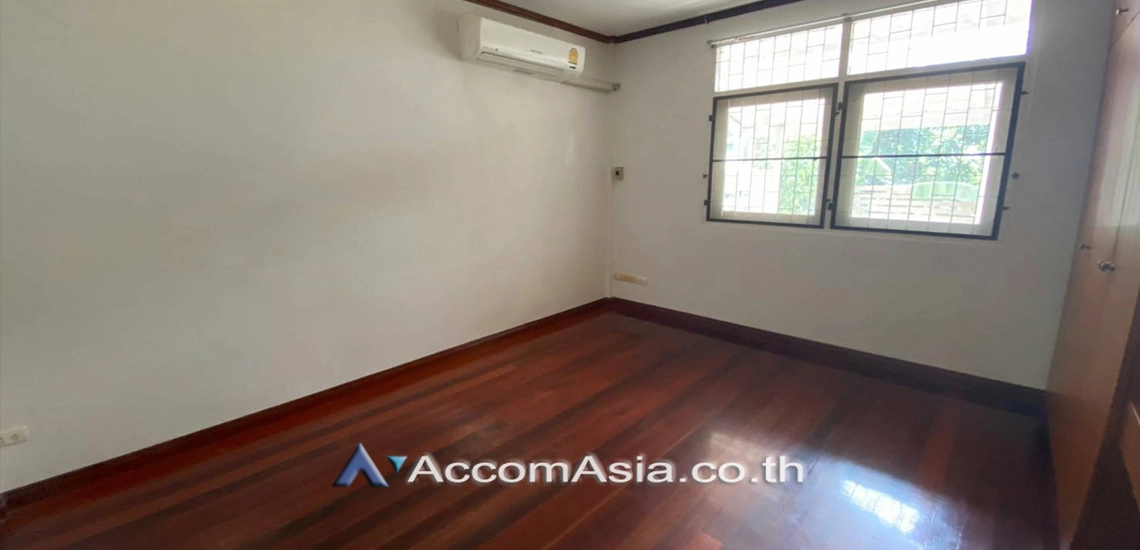 16  3 br House for rent and sale in Sukhumvit ,Bangkok BTS Thong Lo AA25488