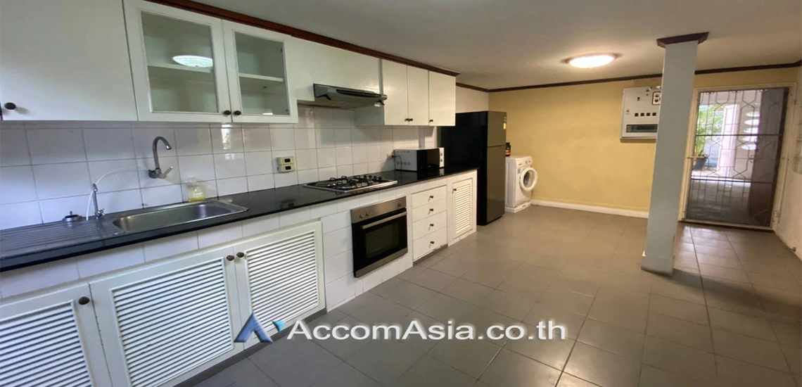 13  3 br House For Rent in sukhumvit ,Bangkok BTS Thong Lo AA25488