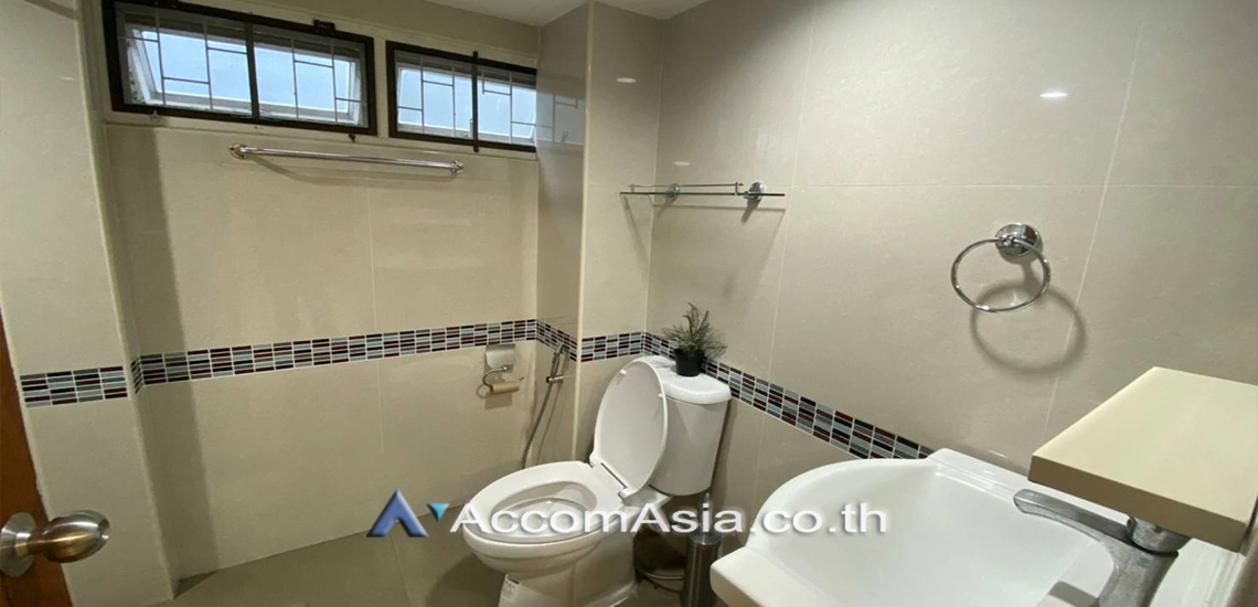 19  3 br House for rent and sale in Sukhumvit ,Bangkok BTS Thong Lo AA25488