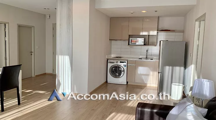  2 Bedrooms  Condominium For Rent & Sale in Phaholyothin, Bangkok  near BTS Ratchathewi (AA25495)
