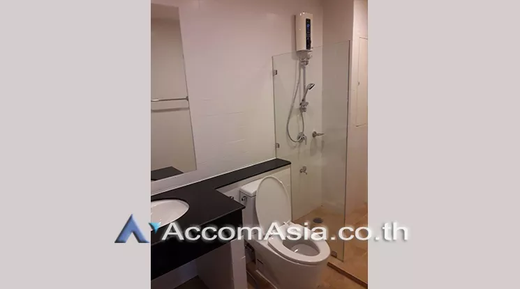 7  2 br Condominium For Sale in Sukhumvit ,Bangkok BTS Phra khanong at Vista Garden Prestige AA25511