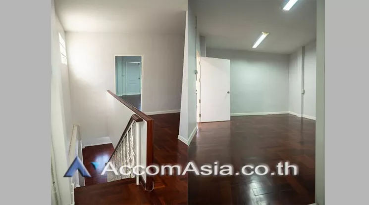 Home Office |  5 Bedrooms  Townhouse For Rent & Sale in Sukhumvit, Bangkok  near BTS Phra khanong (AA25532)