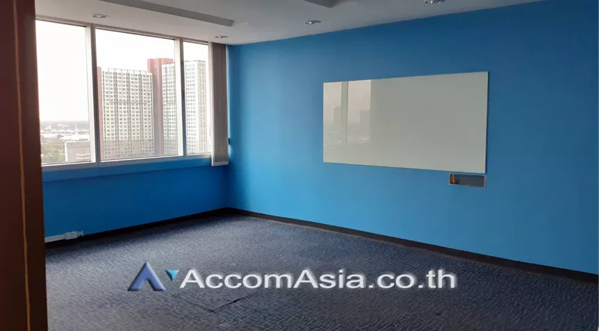  1  Office Space For Rent in Sukhumvit ,Bangkok BTS Ekkamai at 42 Tower AA25545