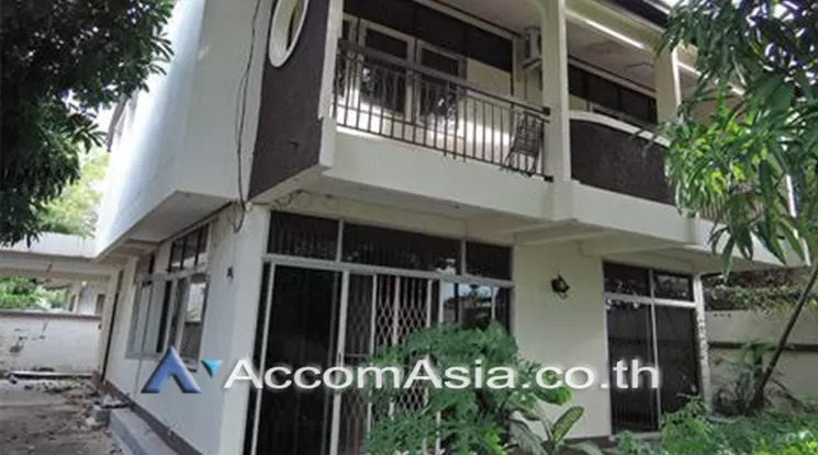 10  3 br House For Sale in sukhumvit ,Bangkok BTS Phra khanong AA25551