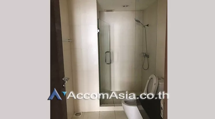 6  1 br Condominium For Sale in Silom ,Bangkok BTS Chong Nonsi at Silom City Resort AA25596
