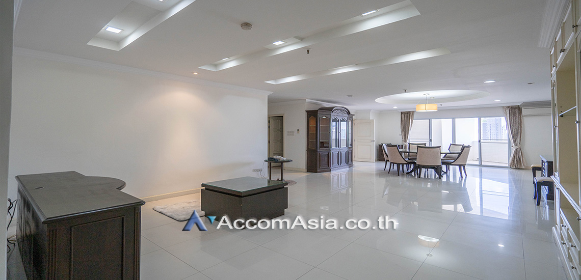 unitPet friendly |  3 Bedrooms  Condominium For Rent in Sukhumvit, Bangkok  near BTS Thong Lo (AA25609)