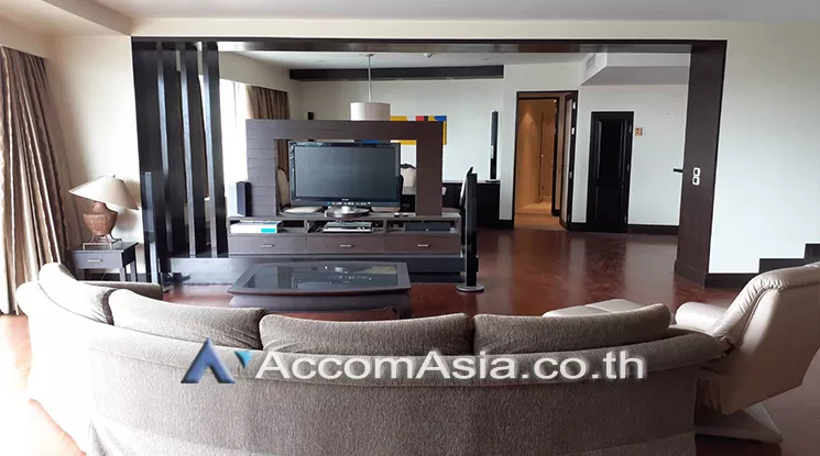 unit 2 Bedrooms  Condominium For Rent in Charoen Nakhon, Bangkok  near BTS Krung Thon Buri (AA25624)