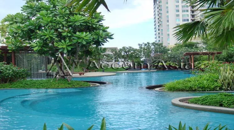 unit 2 Bedrooms  Condominium For Rent in Charoen Nakhon, Bangkok  near BTS Krung Thon Buri (AA25636)