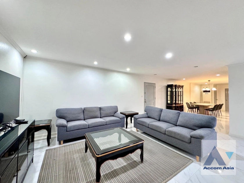 unitPet friendly |  3 Bedrooms  Condominium For Rent in Sukhumvit, Bangkok  near BTS Phrom Phong (24016)