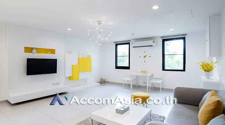  1  1 br Apartment For Rent in Ploenchit ,Bangkok BTS Chitlom - MRT Lumphini at Low-Rise Cozy Apartment, 5 mins walk to Lumpini park AA25647