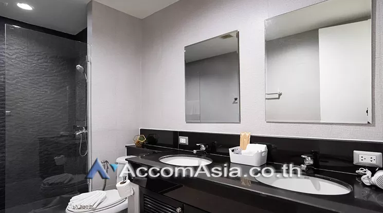 7  1 br Apartment For Rent in Ploenchit ,Bangkok BTS Chitlom - MRT Lumphini at Low-Rise Cozy Apartment, 5 mins walk to Lumpini park AA25647