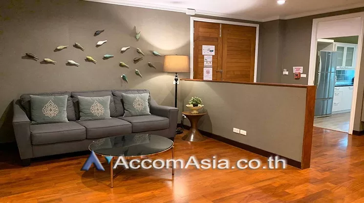  3 Bedrooms  Apartment For Rent in Ploenchit, Bangkok  near BTS Chitlom - MRT Lumphini (AA25648)