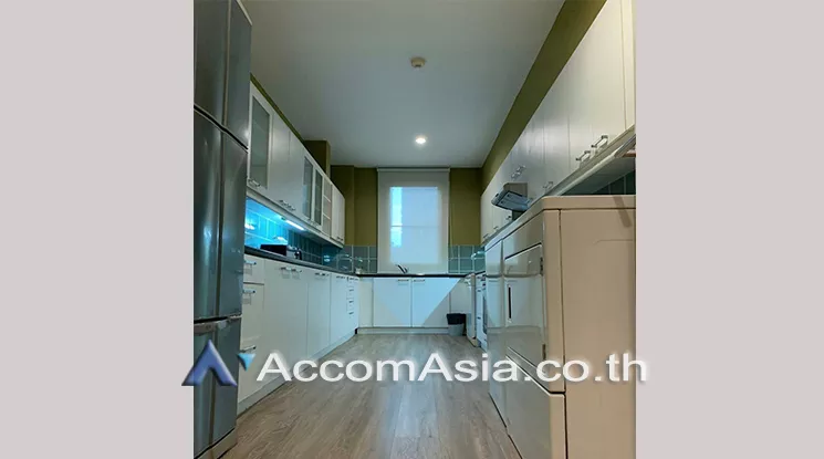 12  3 br Apartment For Rent in Ploenchit ,Bangkok BTS Chitlom - MRT Lumphini at Low-Rise Cozy Apartment, 5 mins walk to Lumpini park AA25648